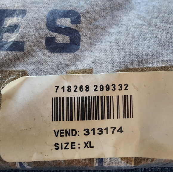 Cubs 2016 World Series Champion Gray T-Shirt - Picture 2 of 3